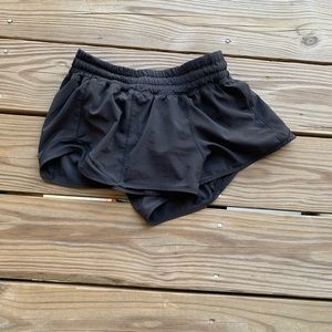 Lululemon Hotty Hot short
